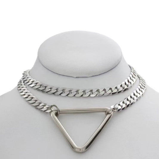 Exaggerated thick chain tripod necklace