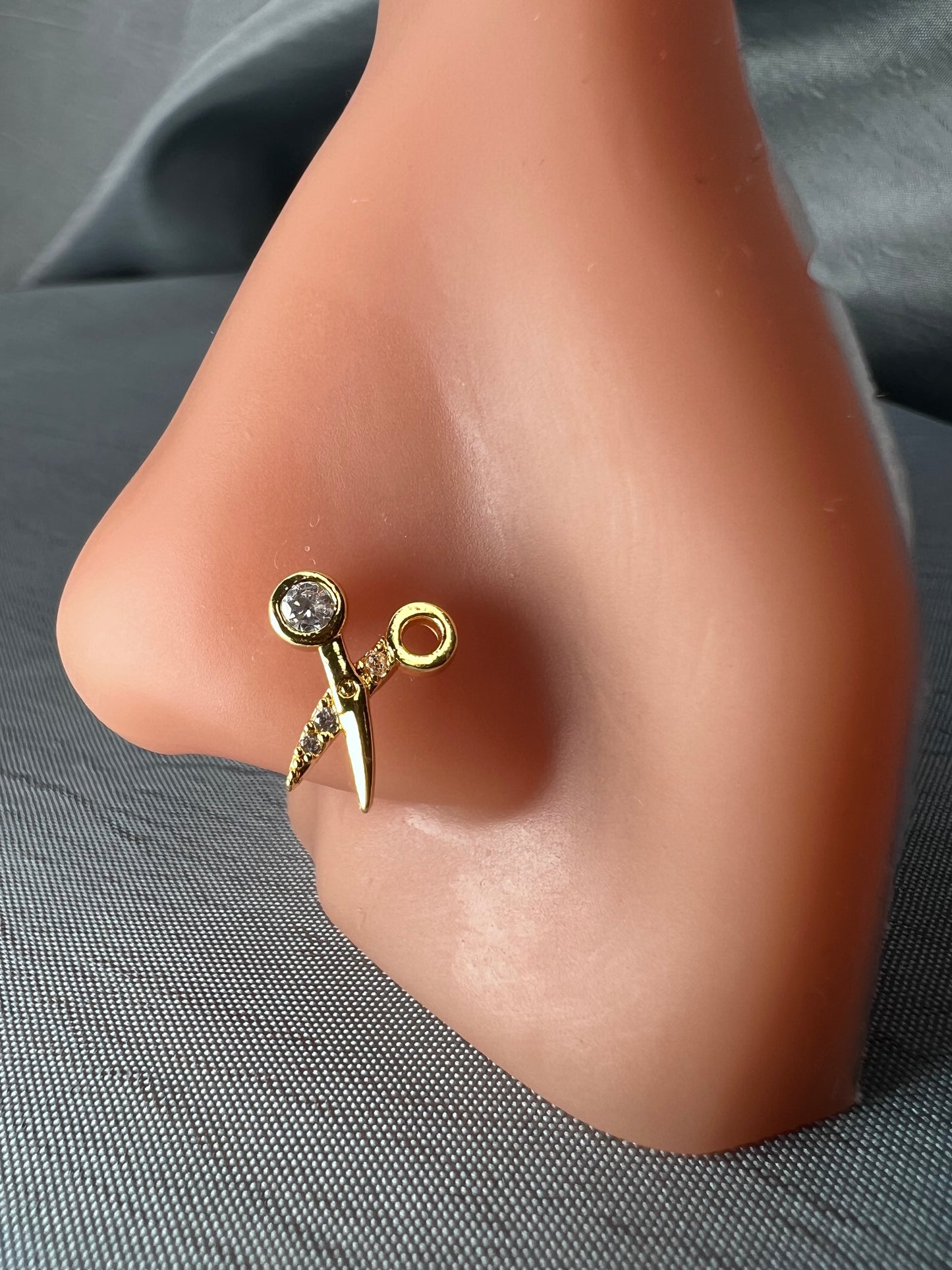 Scissor nose stud Piercing Jewellery