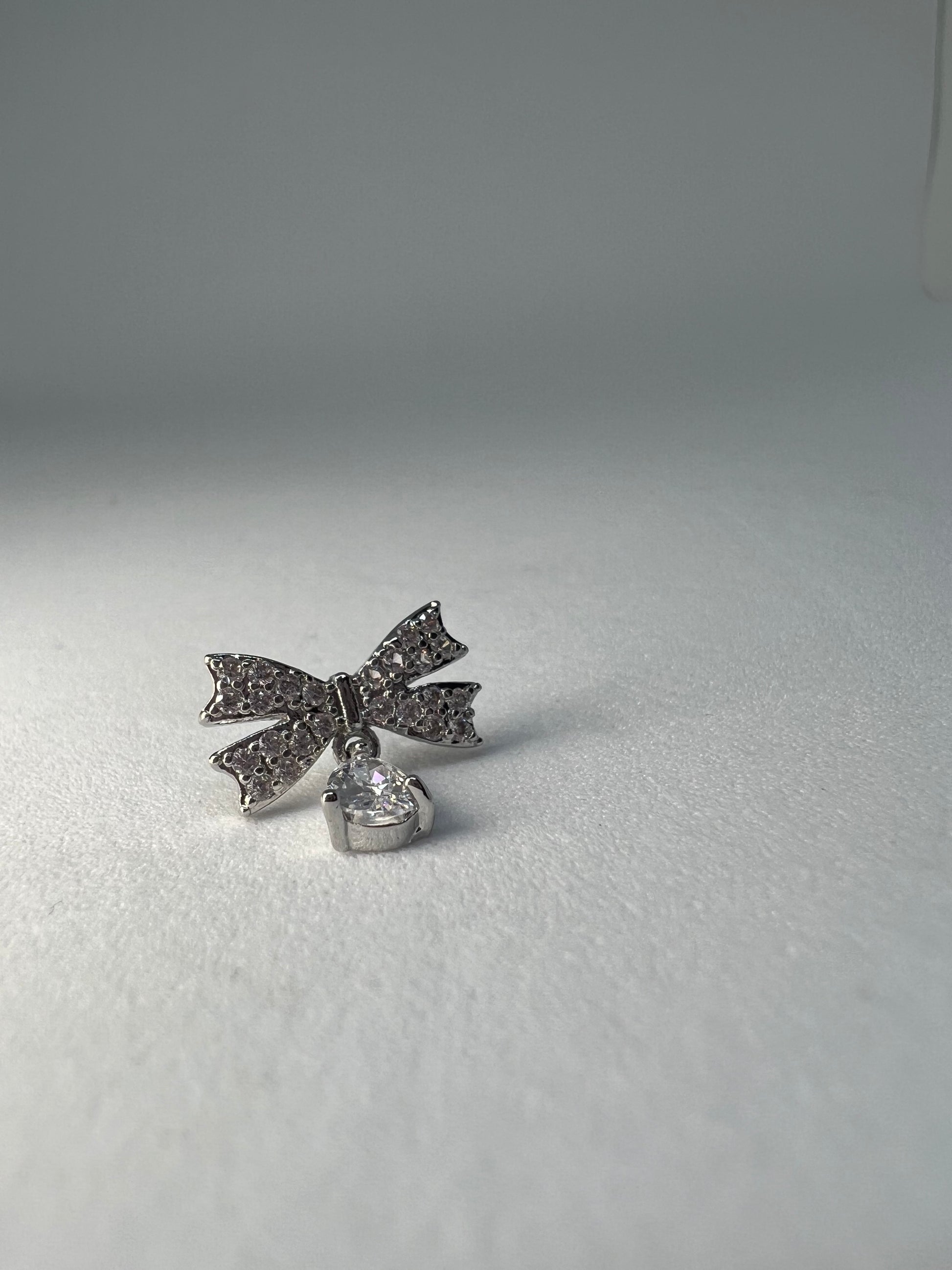 Icey Bow Nose Stud Piercing Jewelry - Allisonswigbox